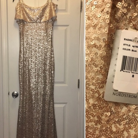 NEW Badgley Mischka Off the Shoulder - Picture 4 of 4